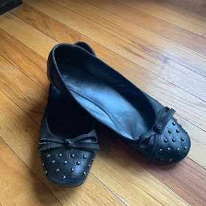 Leather and suede ballet flats